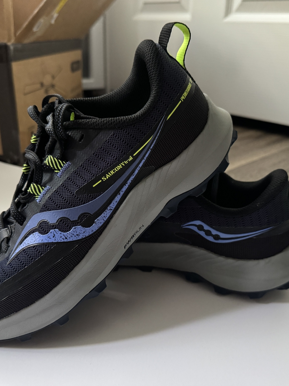 Saucony Peregrine 13 Trail Women's 10 Running Shoes - Black with Blue Accents